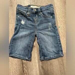 Girls Levi’s Bermuda Shorts